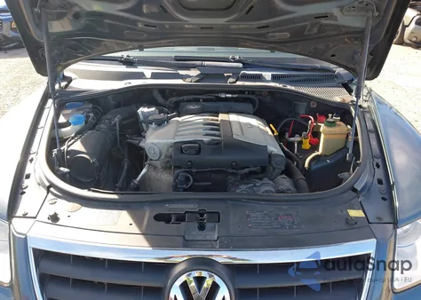 2006 Volkswagen Touareg V6 из США, поврежденный, VIN WVGZG77L26D029749